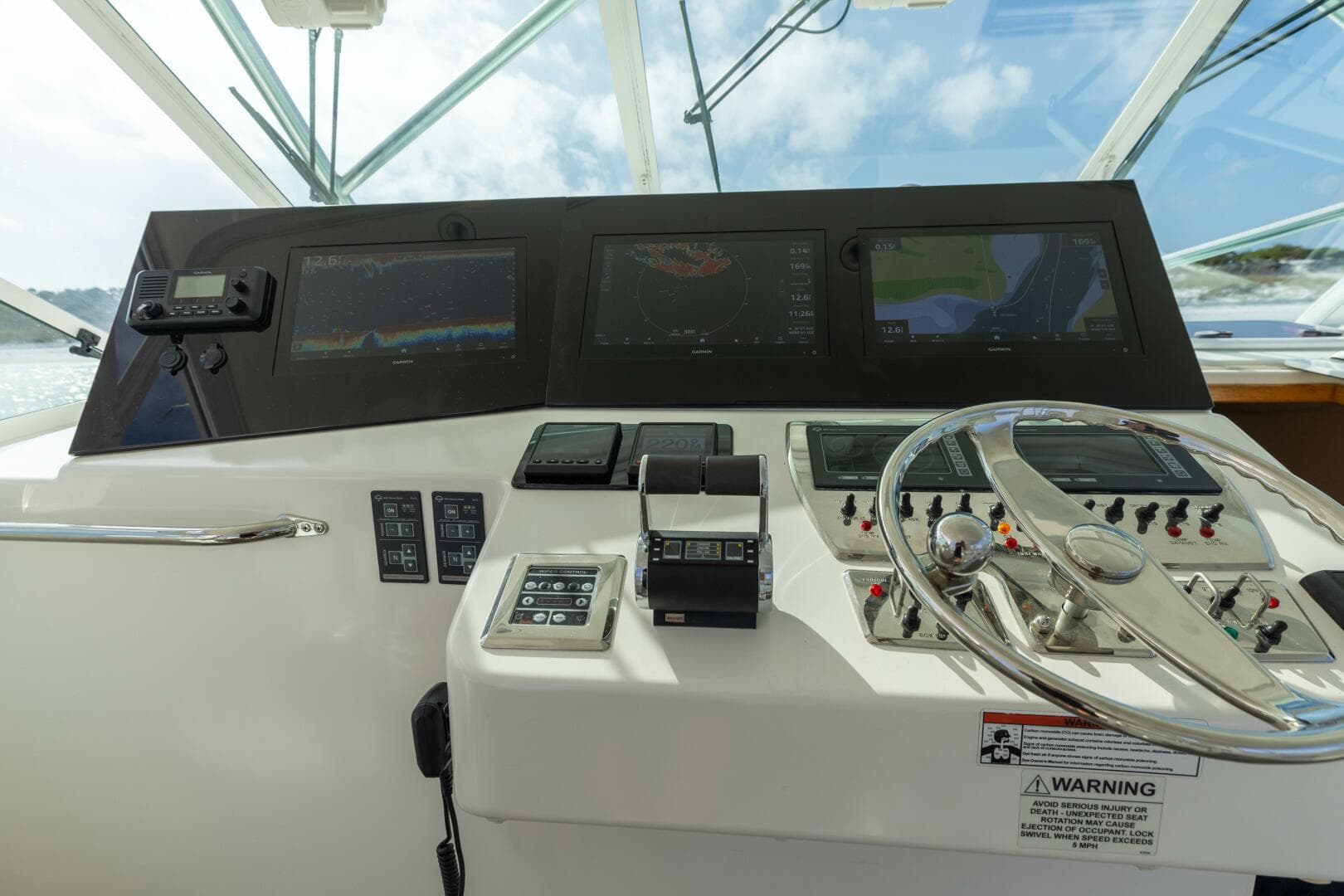 2008 Cabo 40 Express — photo 17