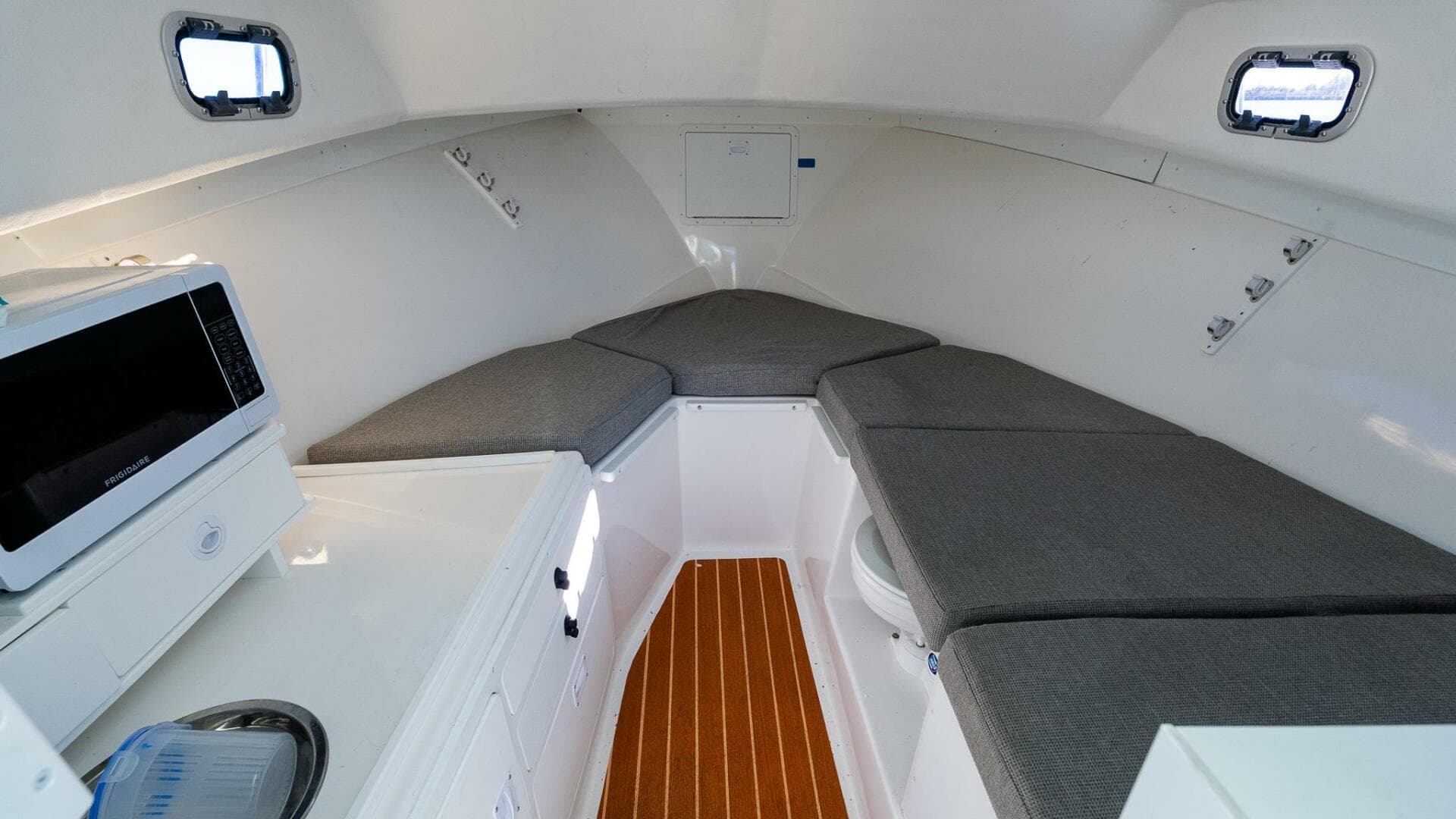 2024 Steiger Craft 31 Fisherman — photo 42