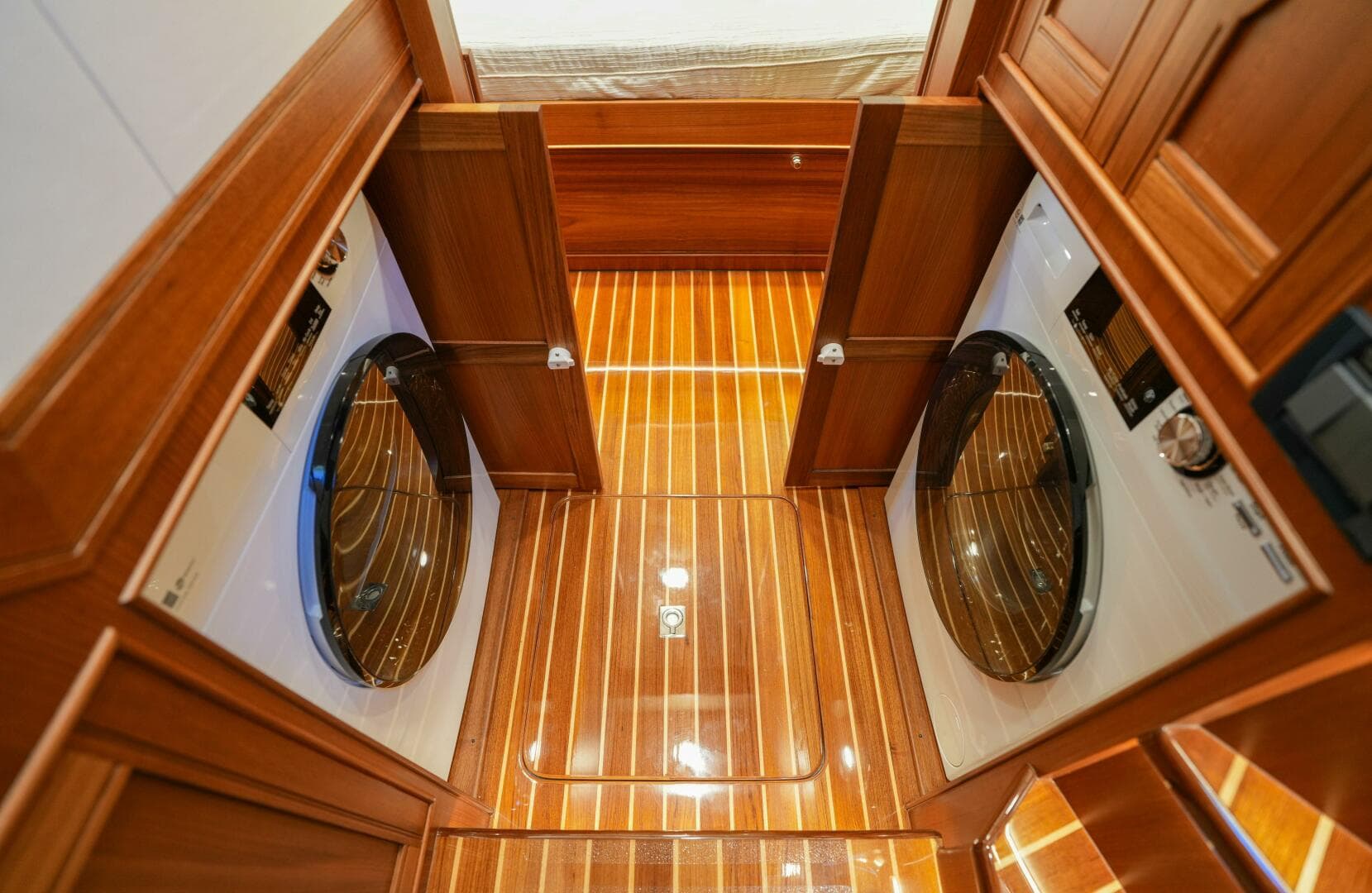 2025 Marlow Explorer 53E-Cb — photo 49