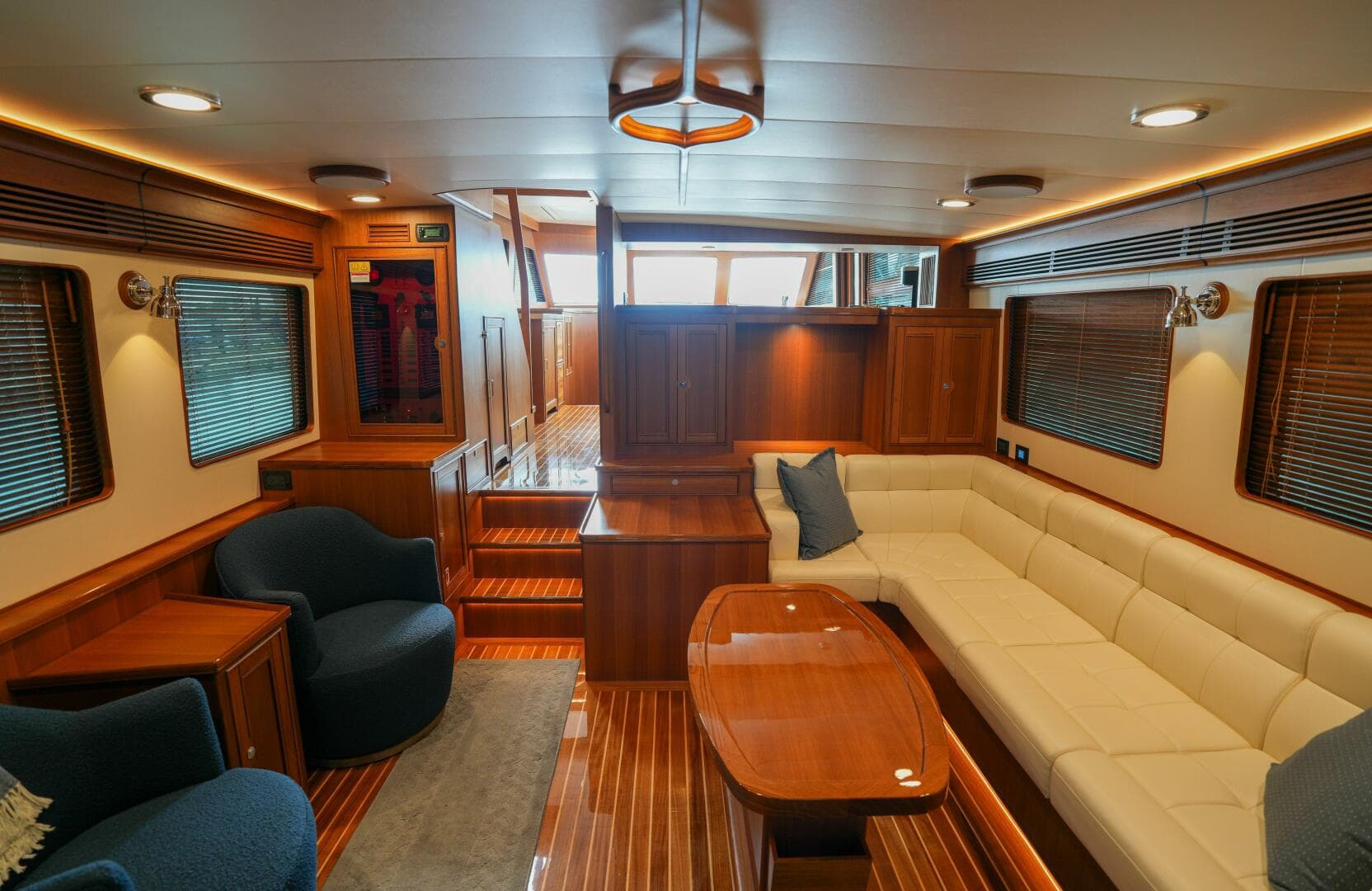 2025 Marlow Explorer 53E-Cb — photo 17