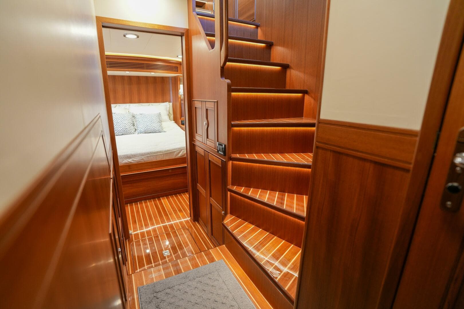 2025 Marlow Explorer 53E-Cb — photo 32