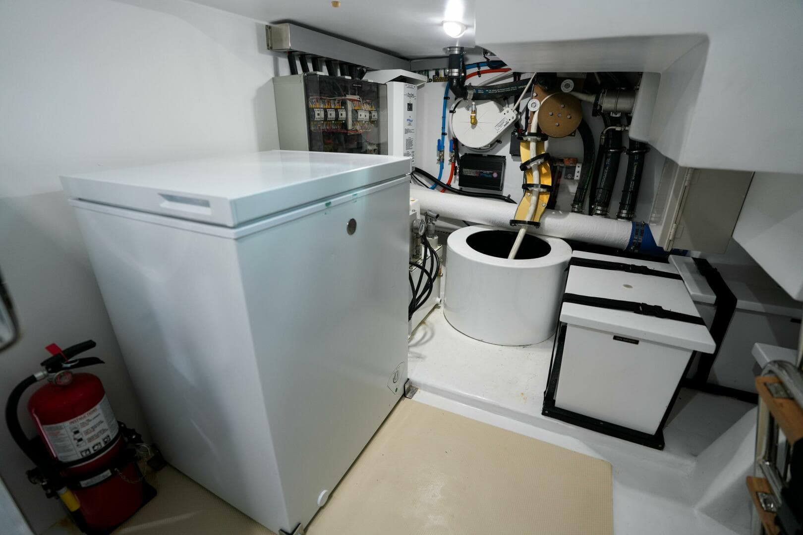 2025 Marlow Explorer 53E-Cb — photo 67