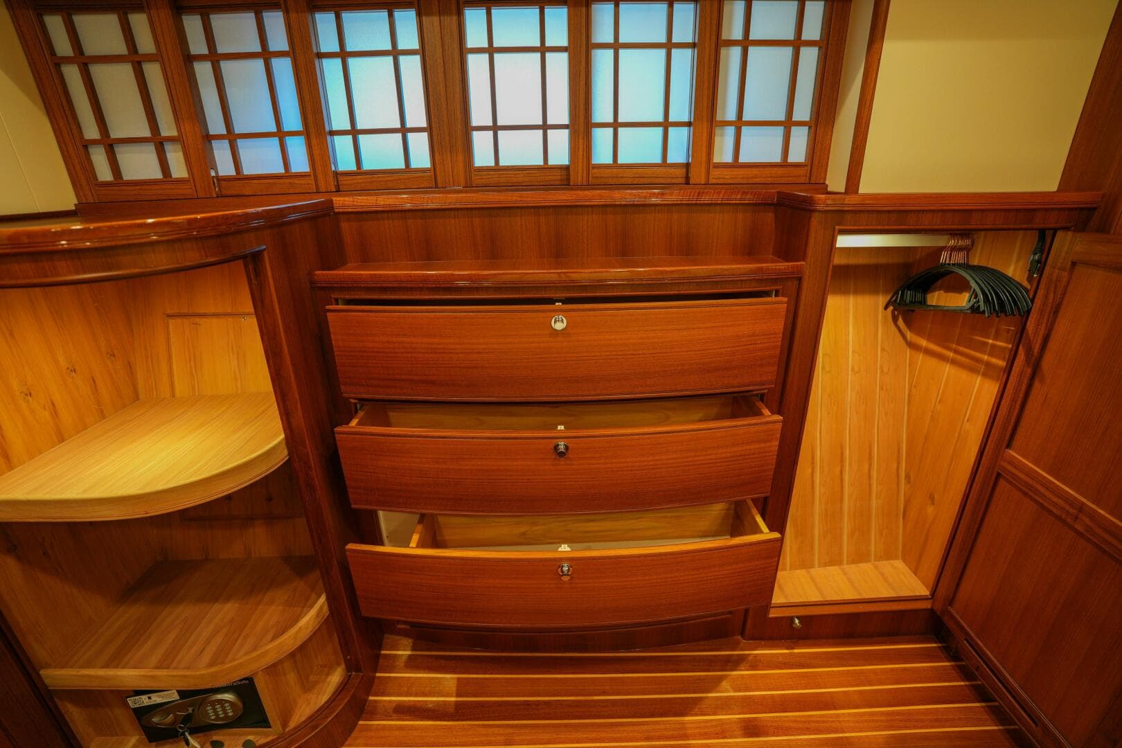 2025 Marlow Explorer 53E-Cb — photo 45