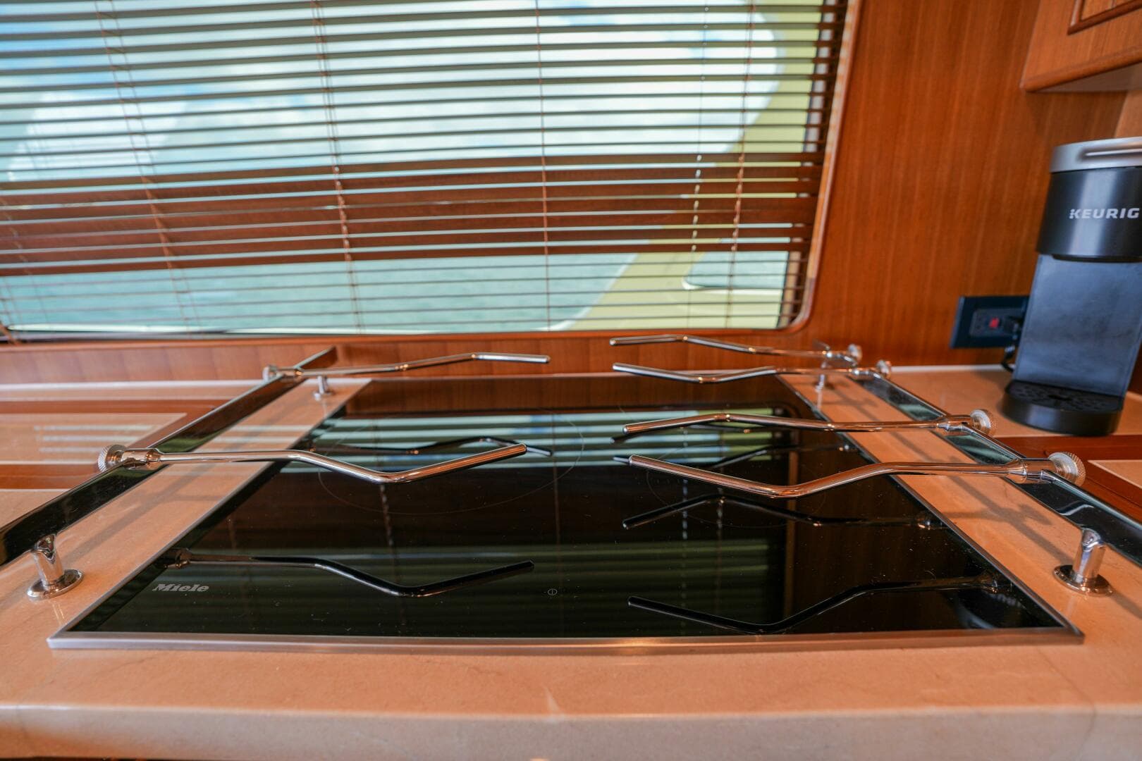 2025 Marlow Explorer 53E-Cb — photo 23