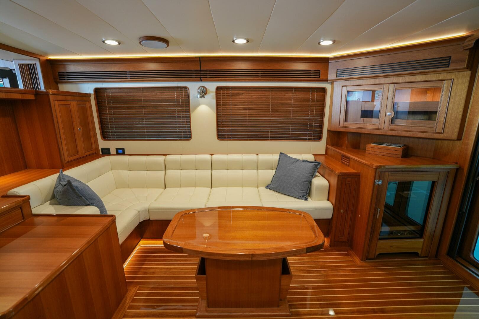 2025 Marlow Explorer 53E-Cb — photo 19