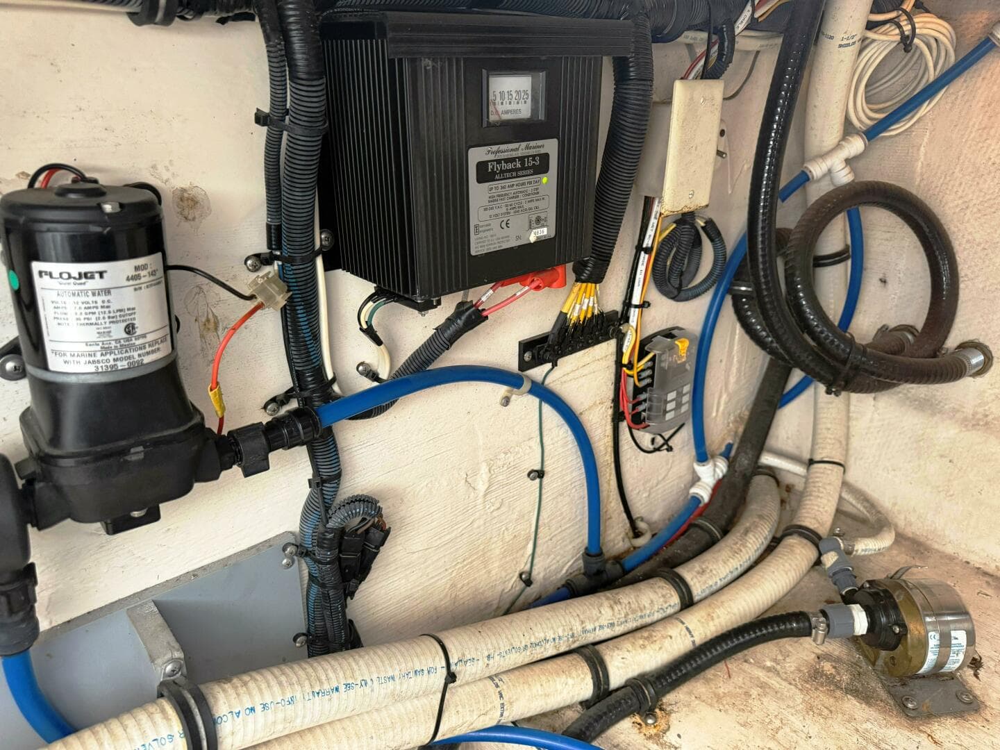 2002 Wellcraft Martinique 2600 — photo 36