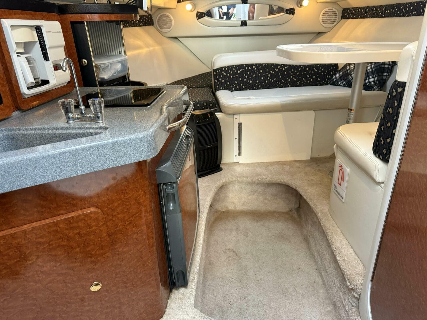 2002 Wellcraft Martinique 2600 — photo 15