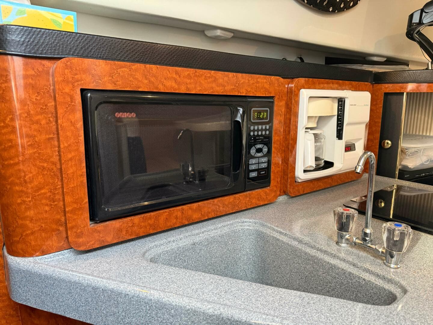 2002 Wellcraft Martinique 2600 — photo 25