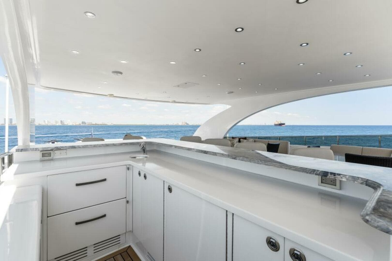 2013 Hargrave 125 Raised Pilothouse — photo 70