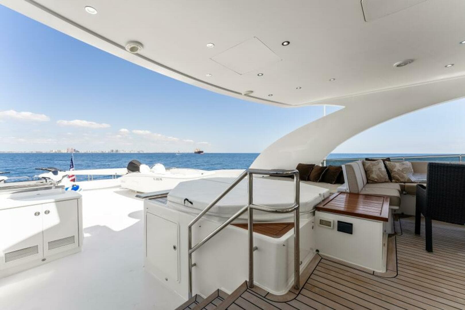 2013 Hargrave 125 Raised Pilothouse — photo 64