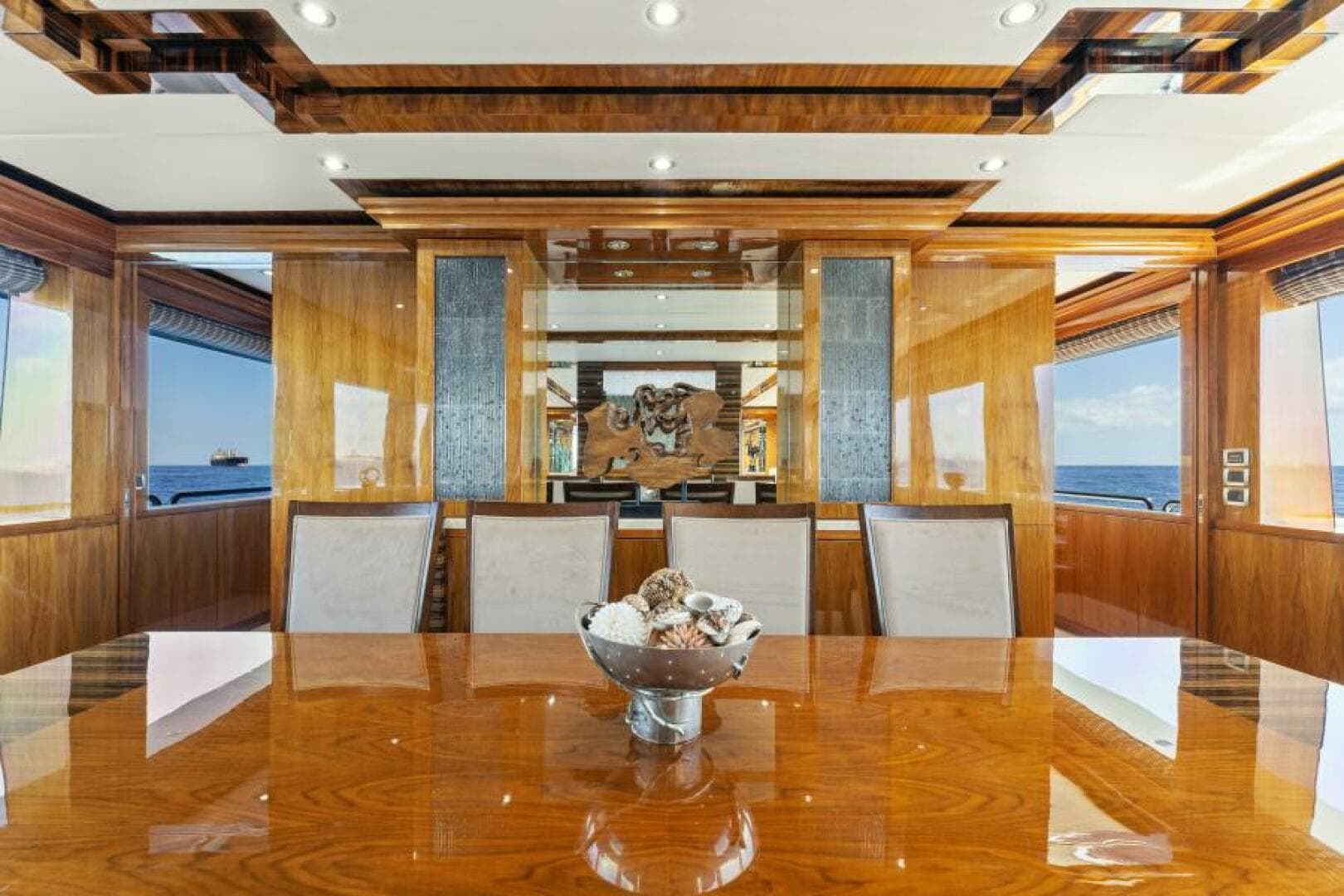2013 Hargrave 125 Raised Pilothouse — photo 11