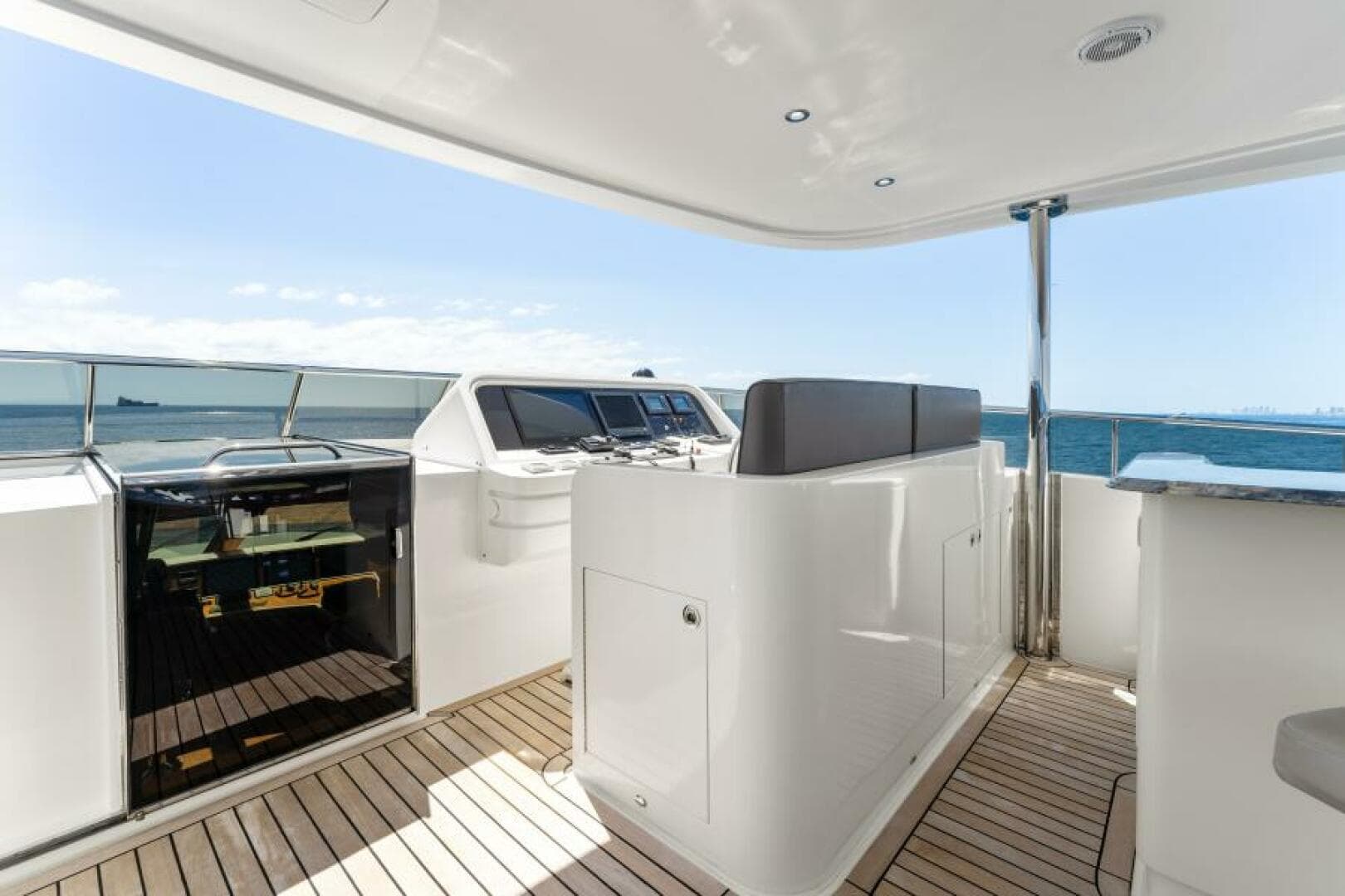 2013 Hargrave 125 Raised Pilothouse — photo 72