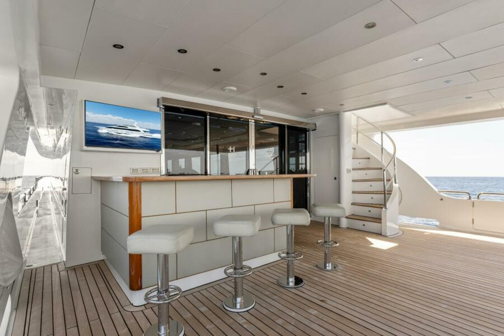 2013 Hargrave 125 Raised Pilothouse — photo 79