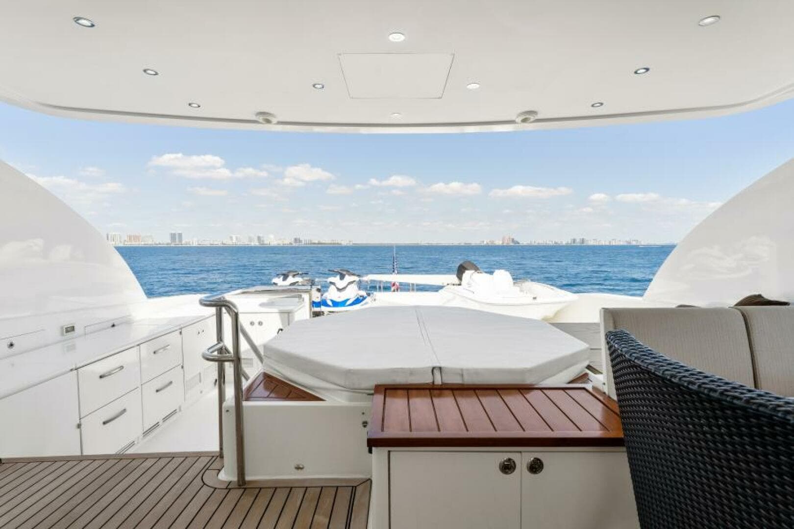 2013 Hargrave 125 Raised Pilothouse — photo 65