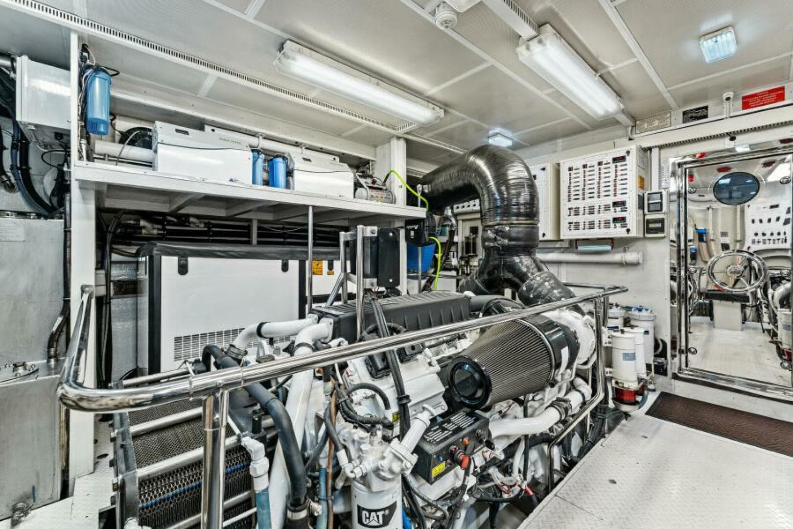 2013 Hargrave 125 Raised Pilothouse — photo 94