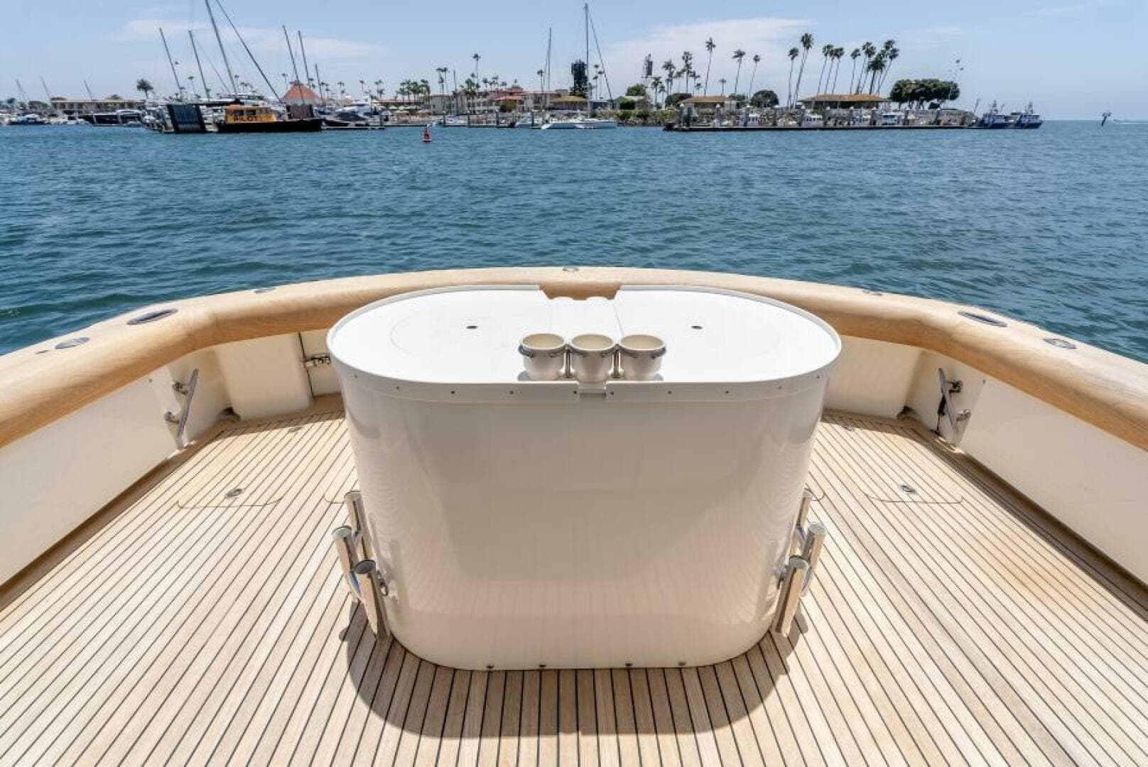 2004 Hatteras 54 Convertible — photo 30