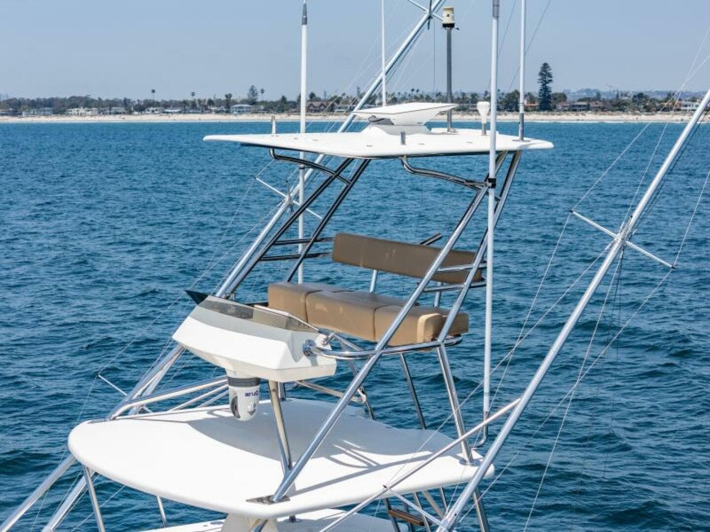 2004 Hatteras 54 Convertible — photo 39