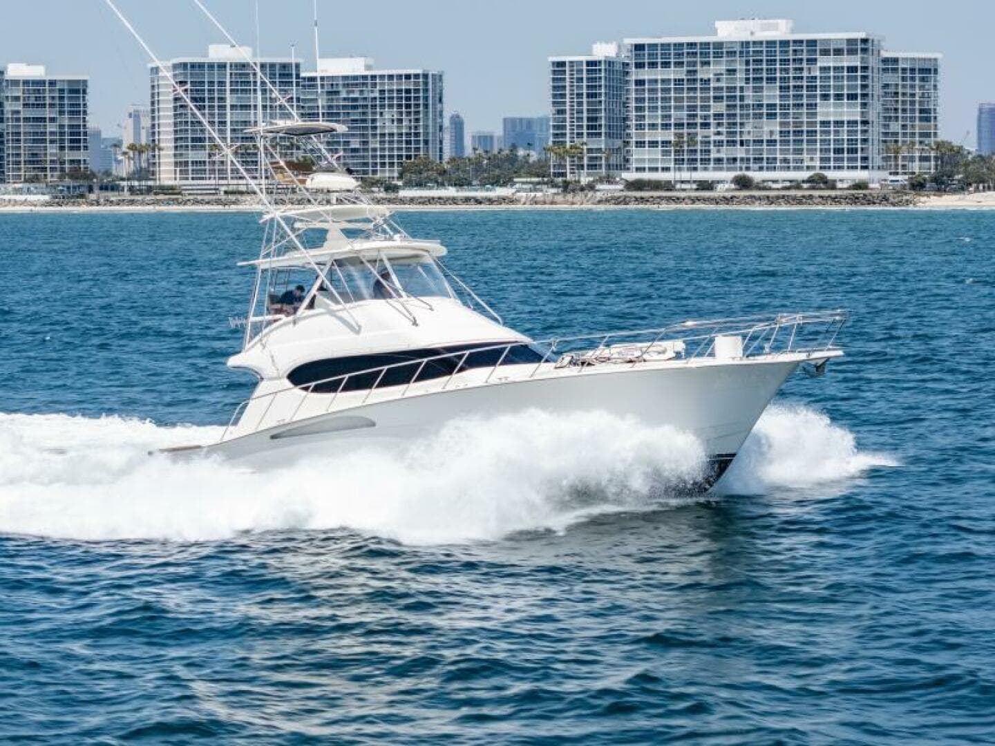 2004 Hatteras 54 Convertible — photo 53
