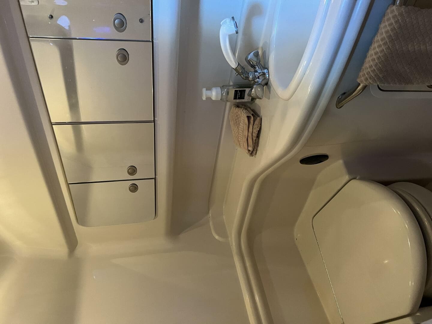 2006 Sea Ray Sundancer — photo 10