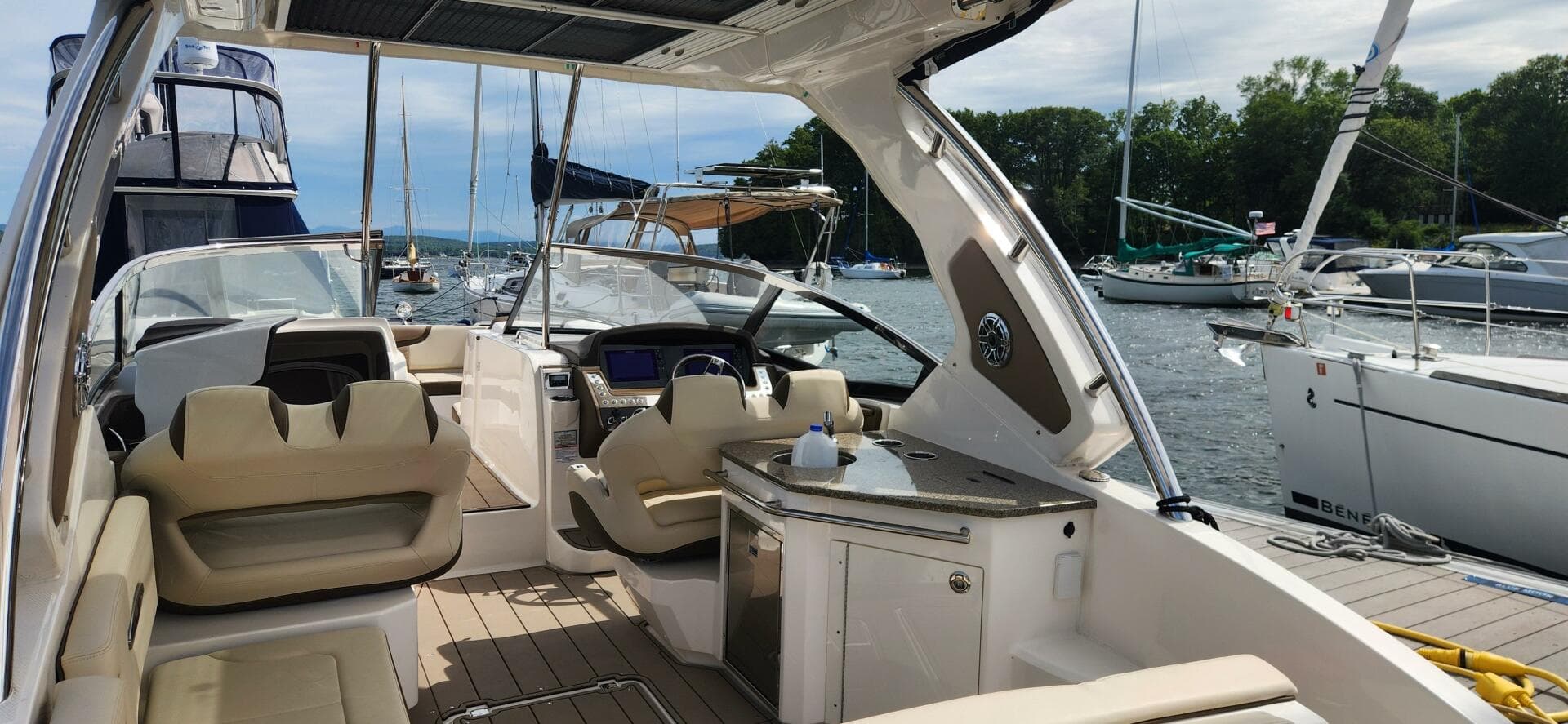 2023 Chaparral — photo 10