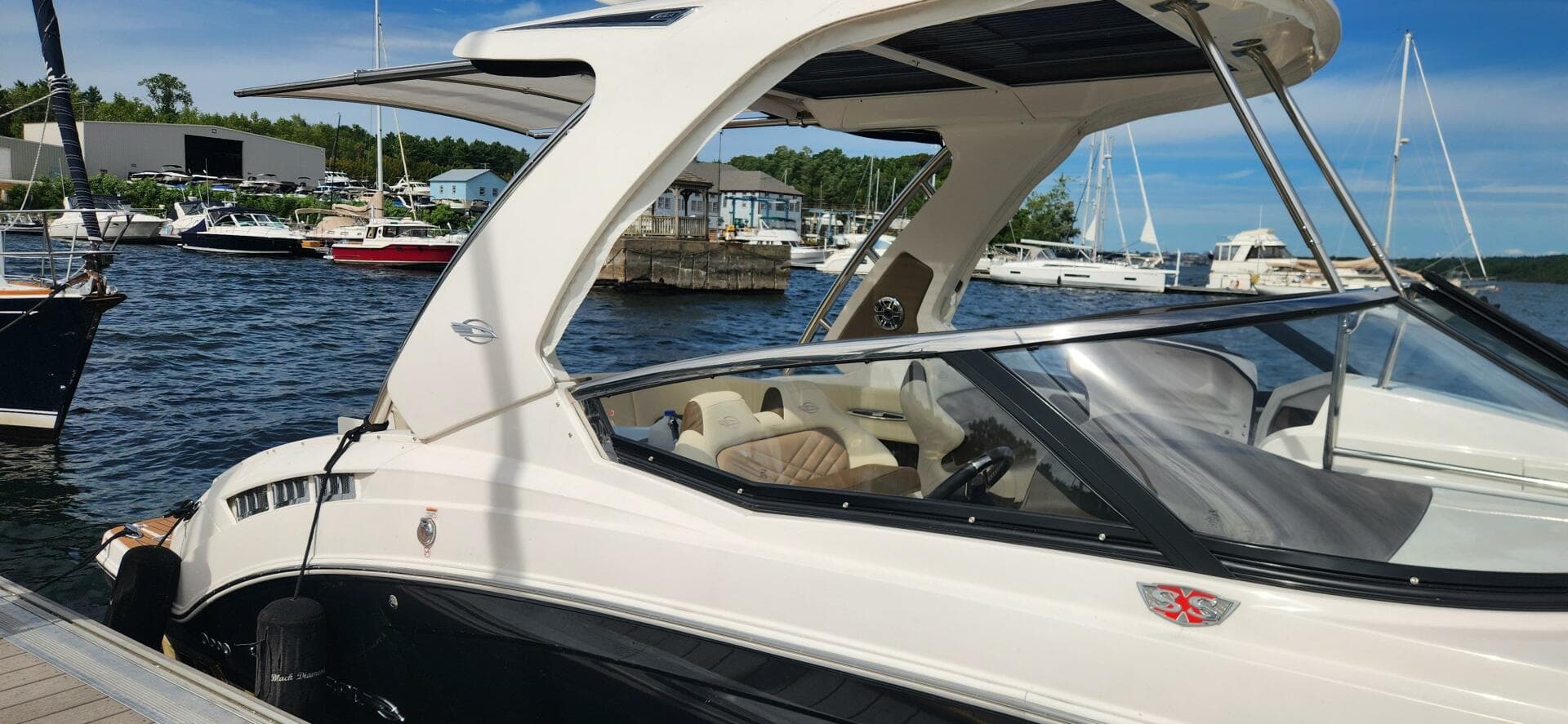 2023 Chaparral — photo 9