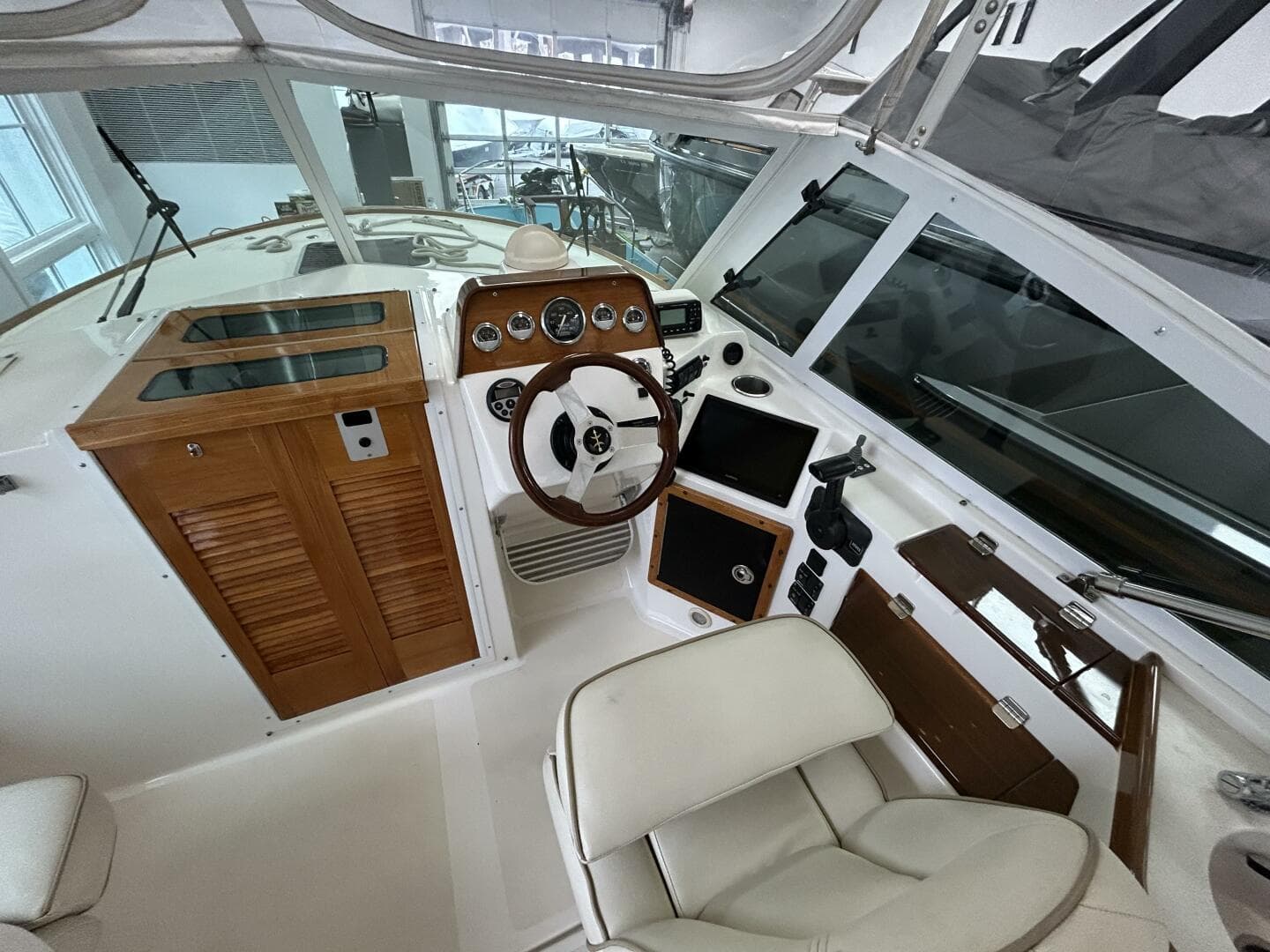 2007 Hunt Yachts Harrier 25 — photo 11
