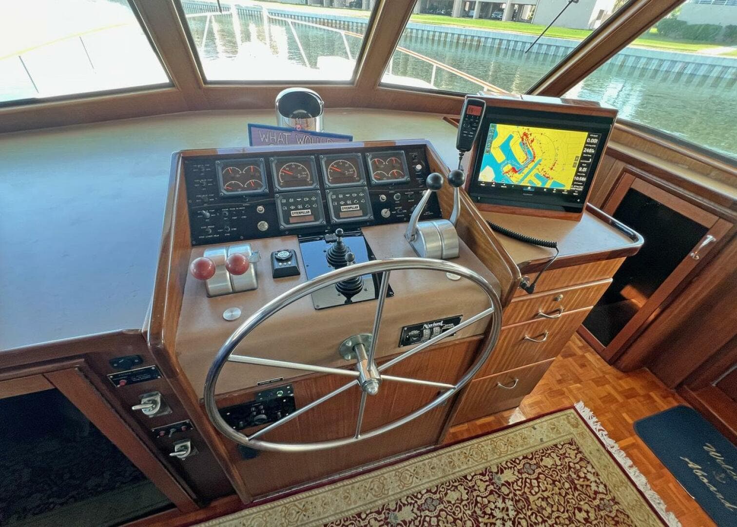 1985 Hatteras Motor Yacht — photo 33