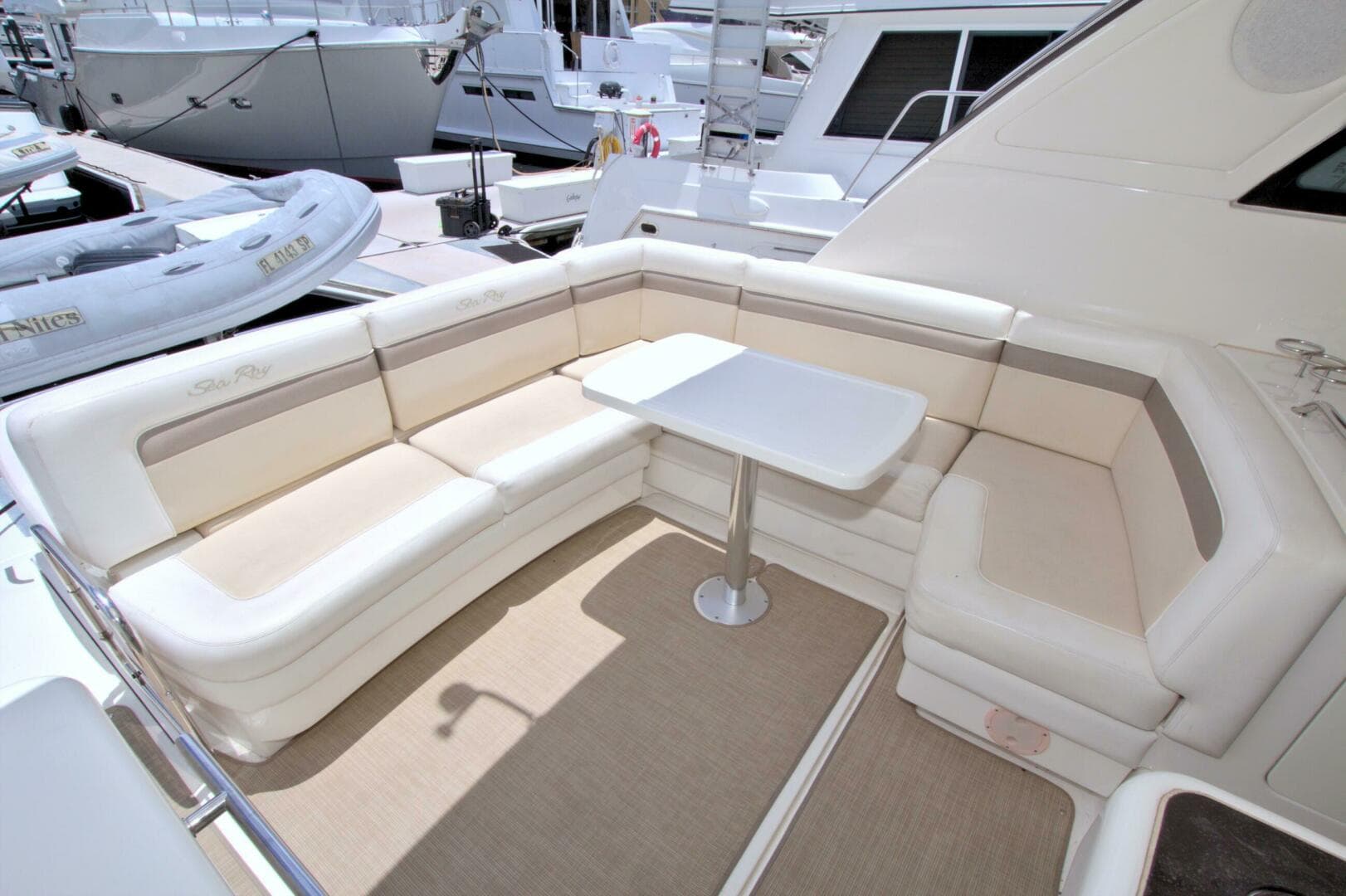 2013 Sea Ray 450 Sundancer — photo 22