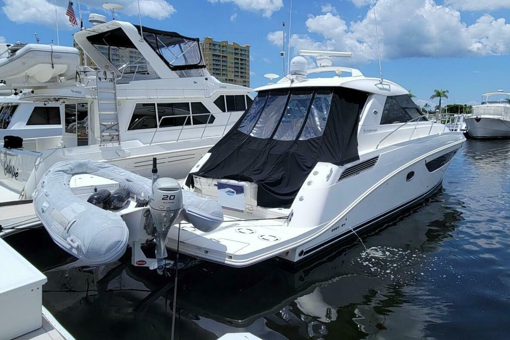 2013 Sea Ray 450 Sundancer — photo 65
