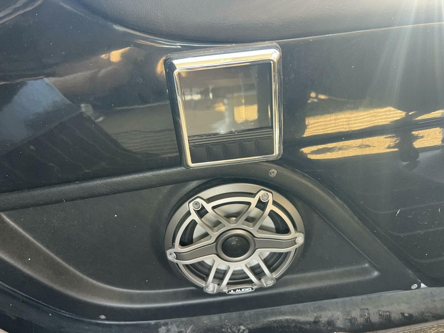 2023 Premier 330 Escalante — photo 17