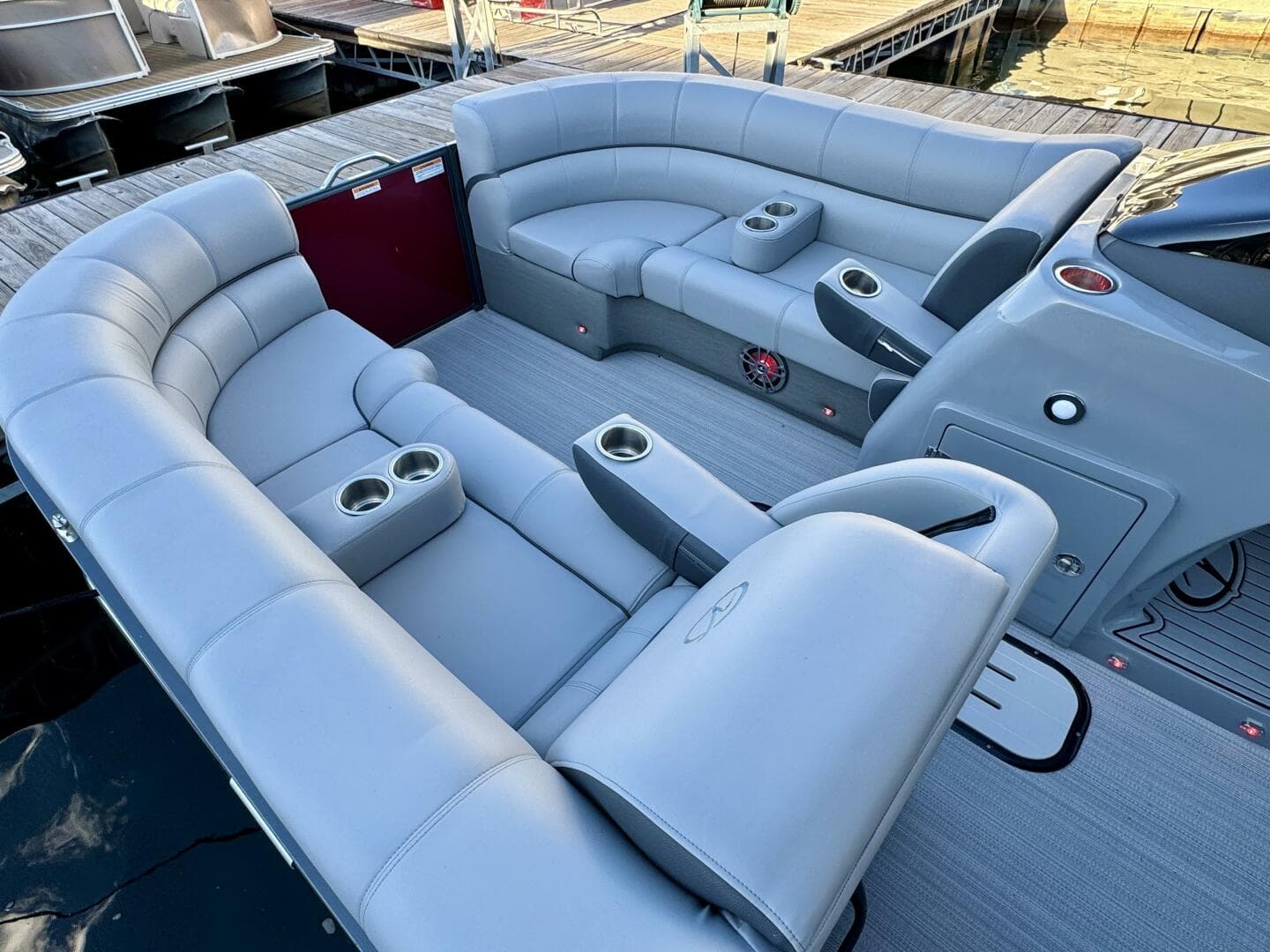 2023 Veranda Vertex Vtx 22R Tritoonfl — photo 22