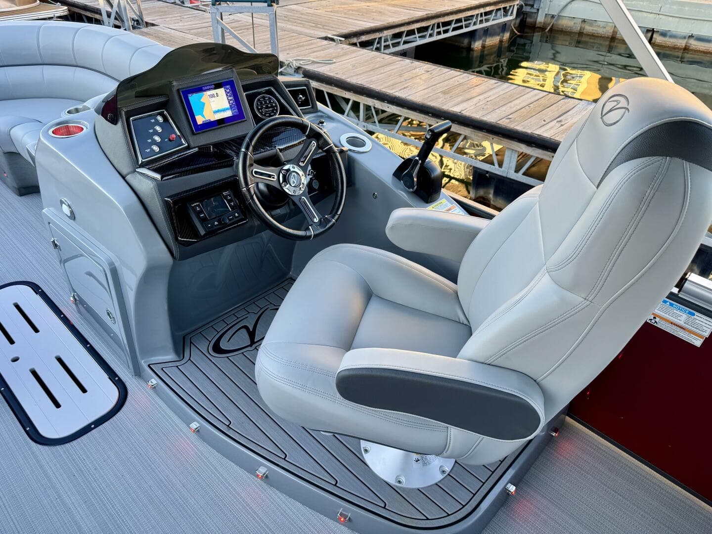 2023 Veranda Vertex Vtx 22R Tritoonfl — photo 31