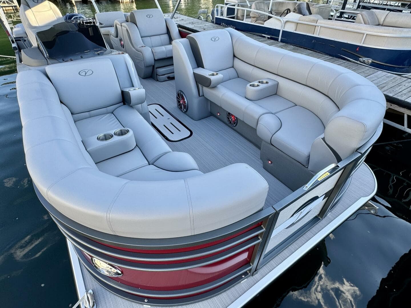 2023 Veranda Vertex Vtx 22R Tritoonfl — photo 19