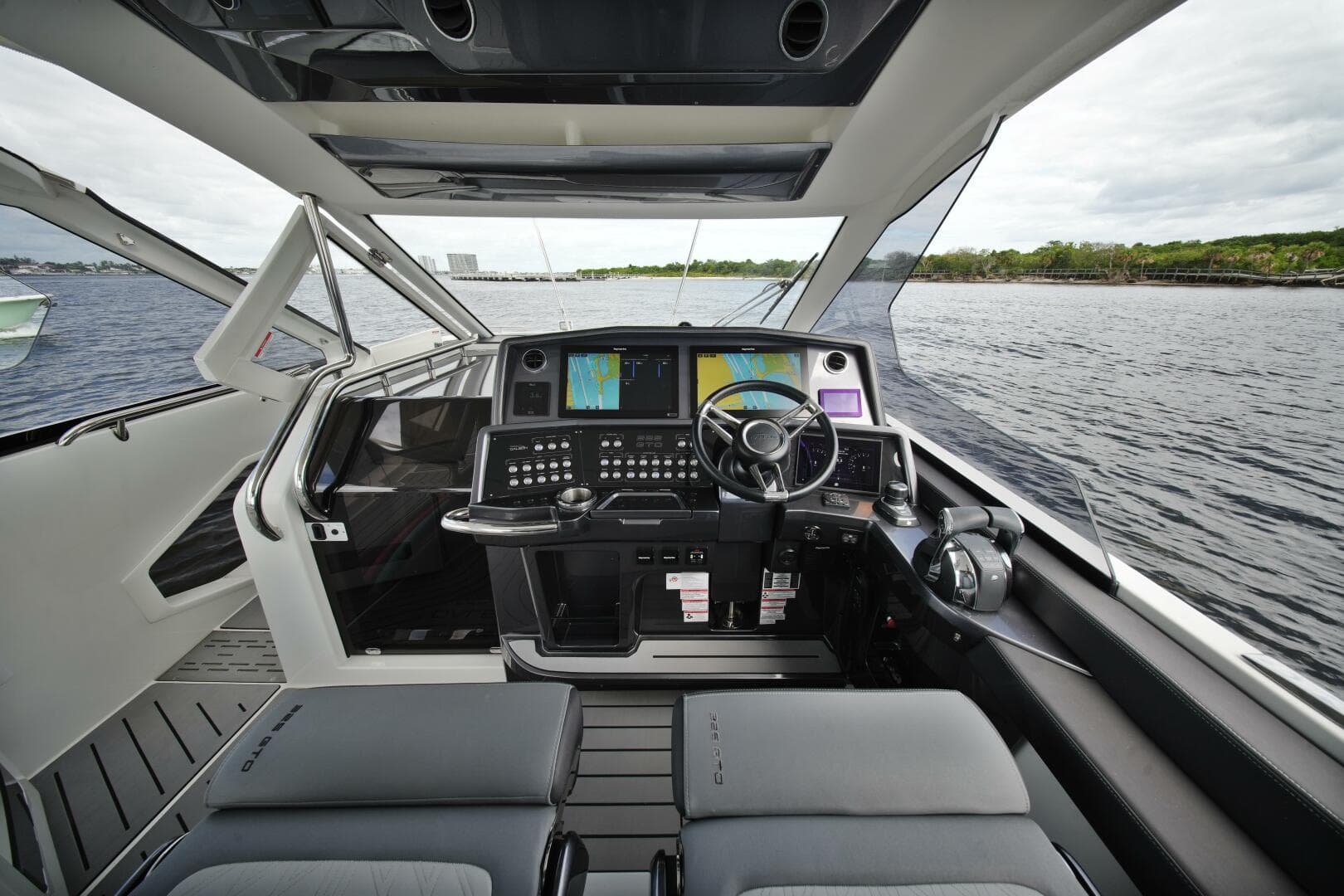 2023 Galeon — photo 22