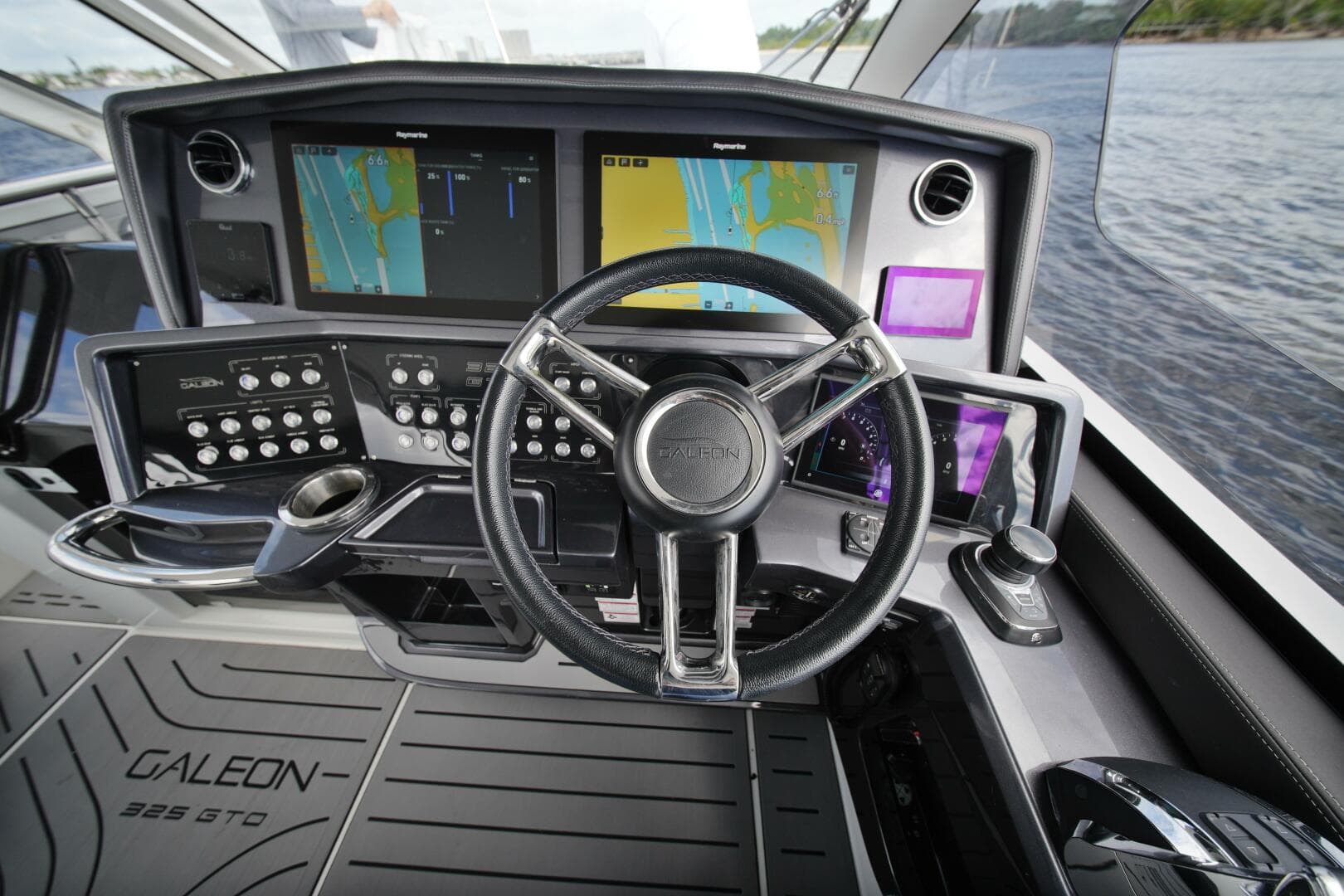 2023 Galeon — photo 14