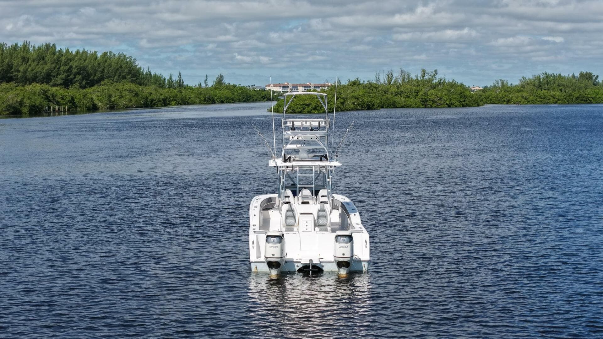 2020 Tideline Boats 365 Offshore — photo 12