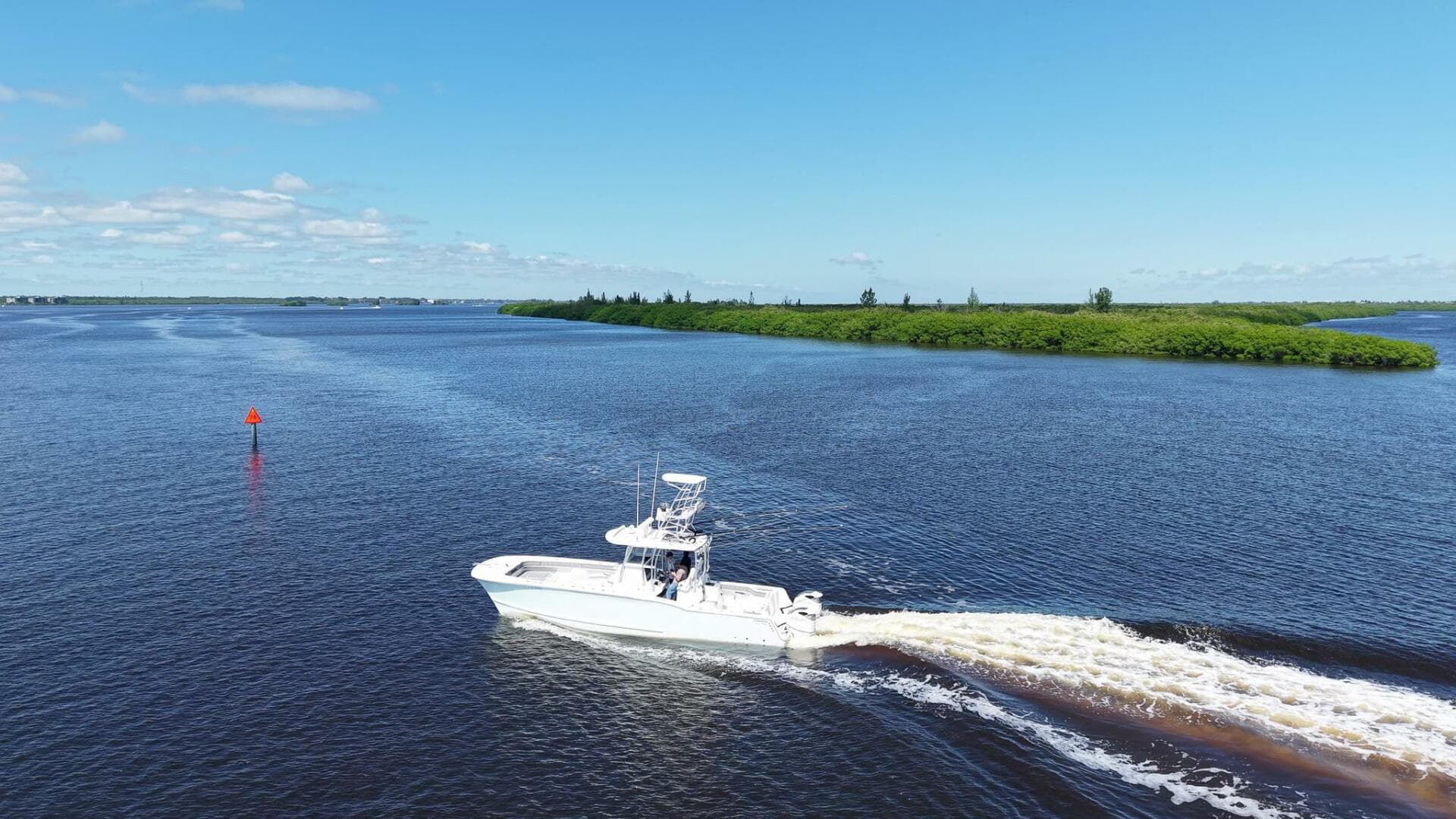 2020 Tideline Boats 365 Offshore — photo 96