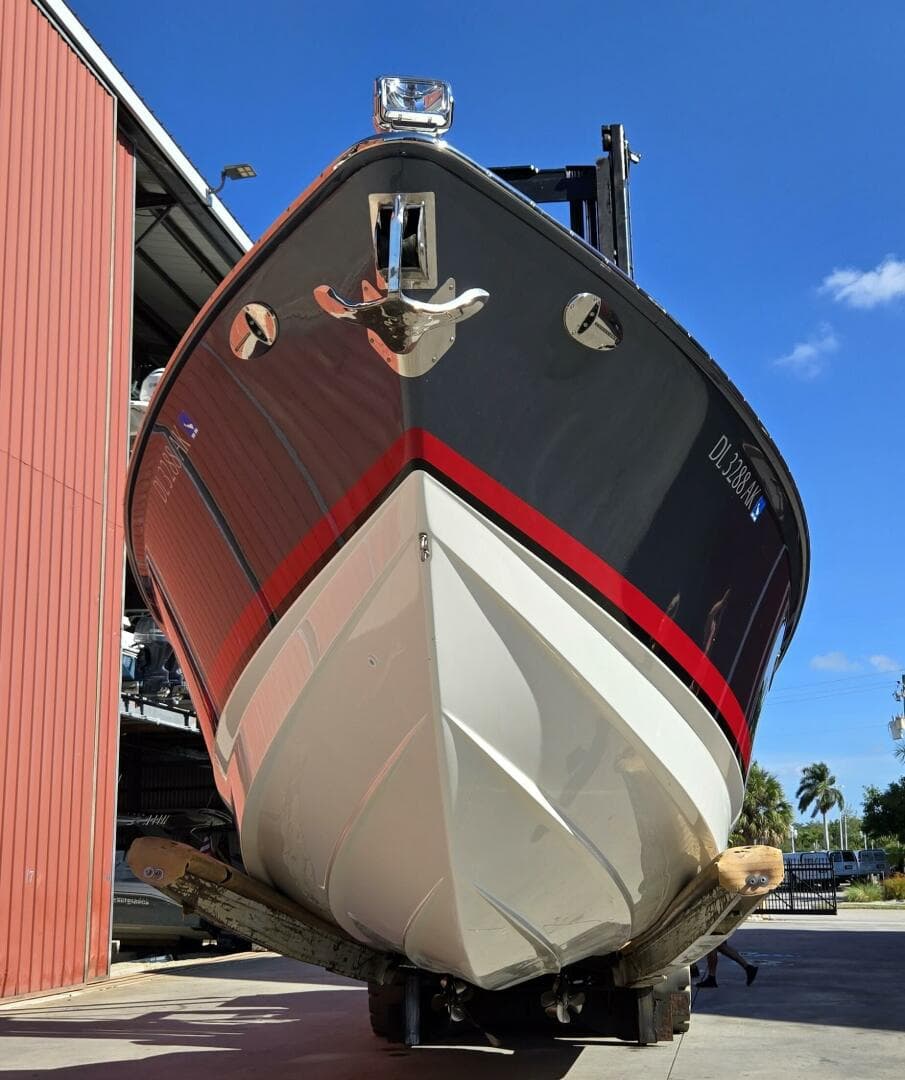 2016 Formula 330 Crossover Bowrider — photo 5