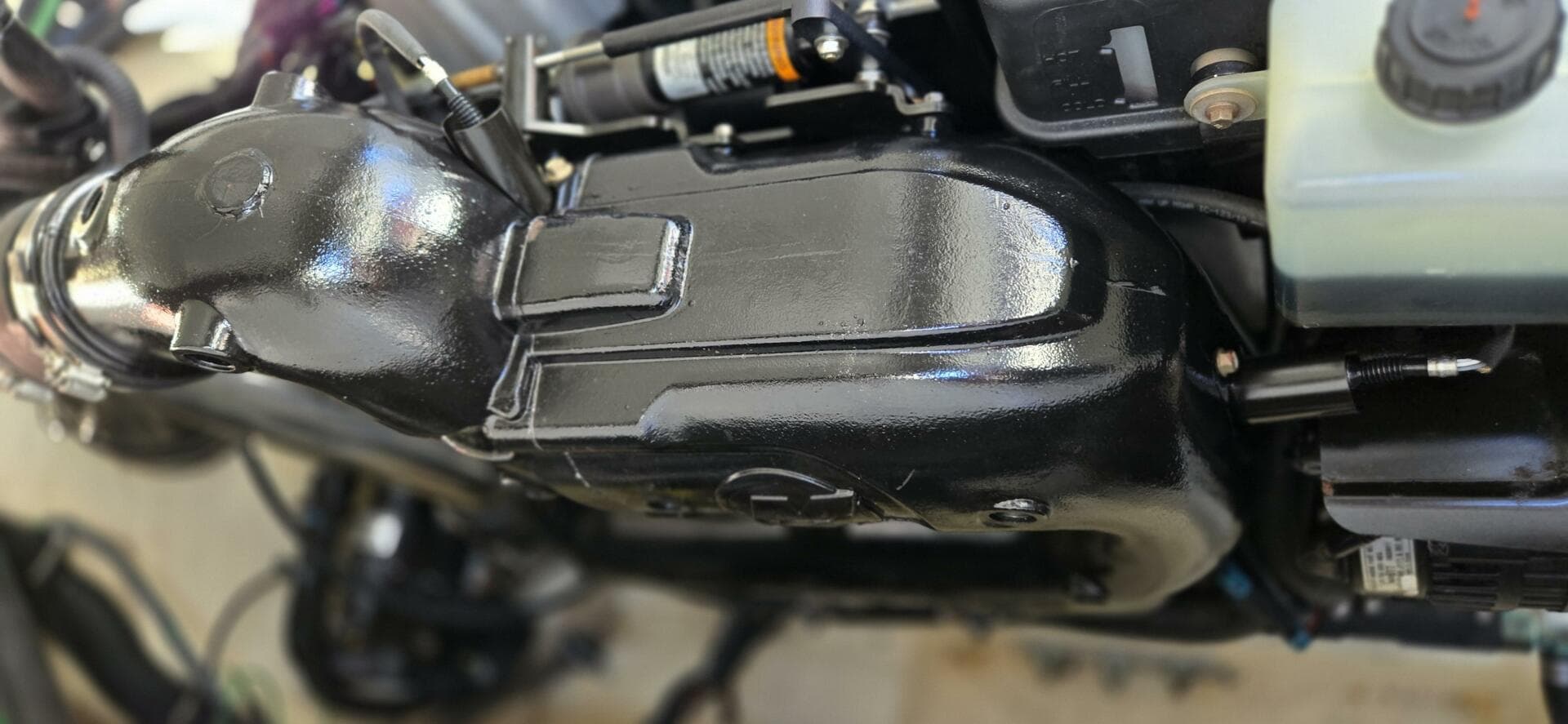 2016 Formula 330 Crossover Bowrider — photo 21