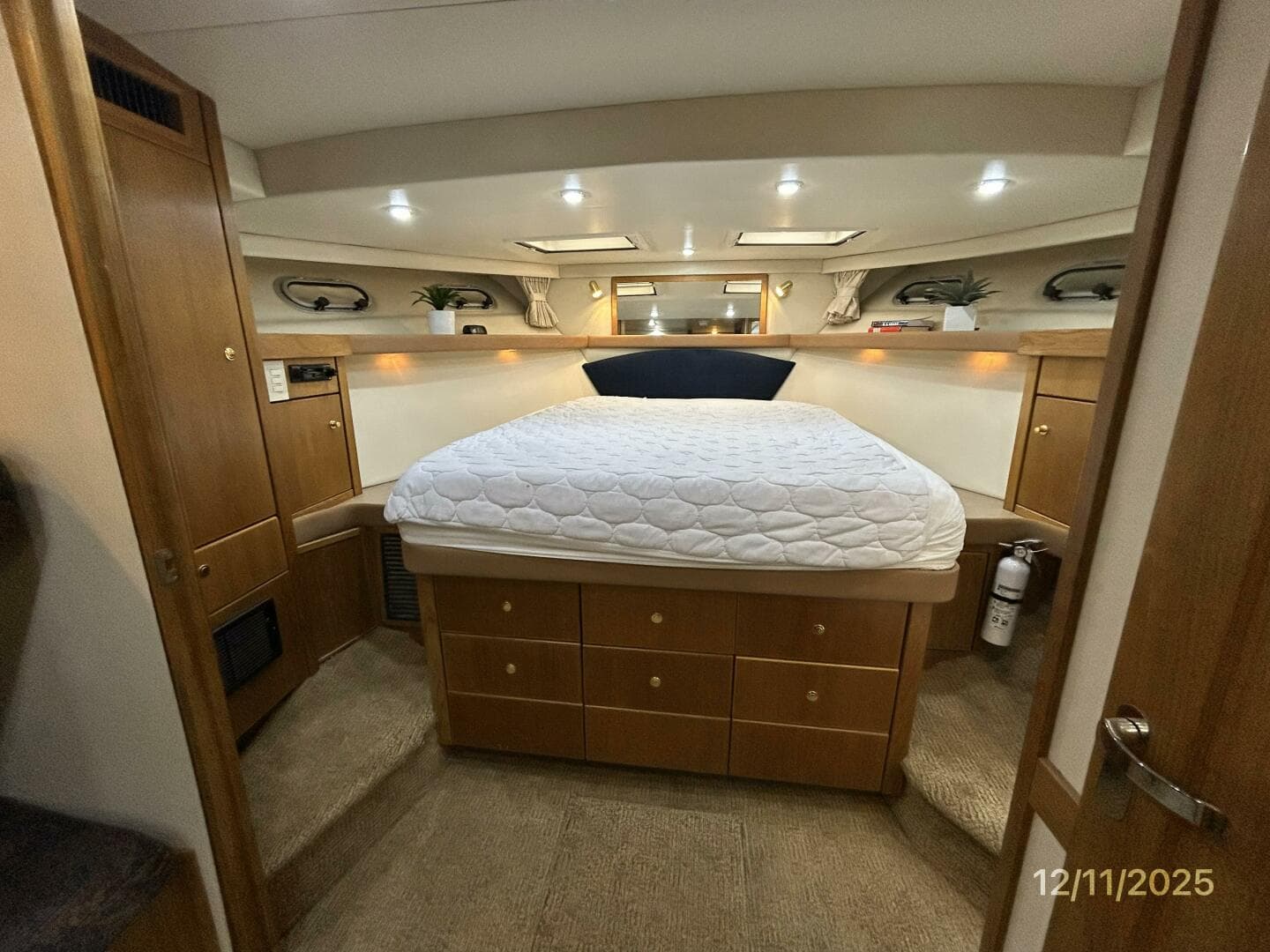 1998 Bayliner 4788 — photo 53