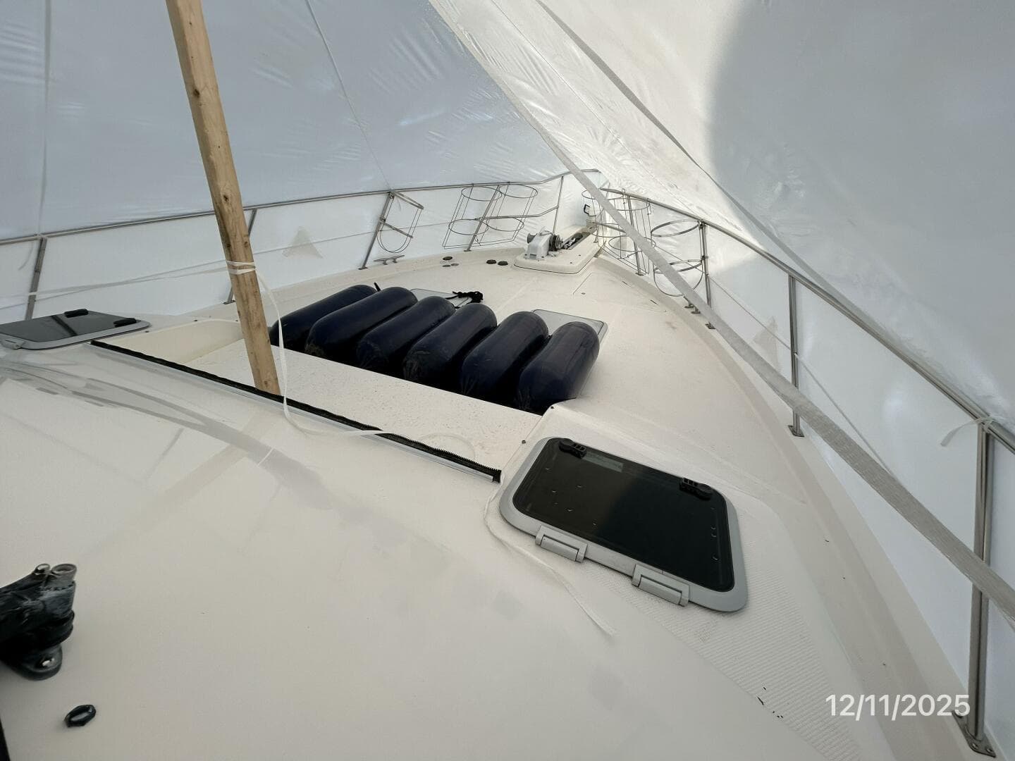 1998 Bayliner 4788 — photo 4