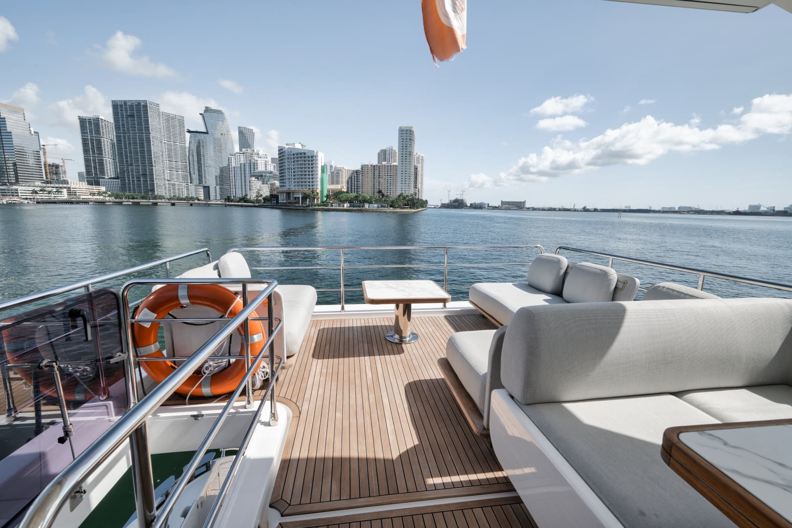 2022 Azimut Flybridge — photo 23