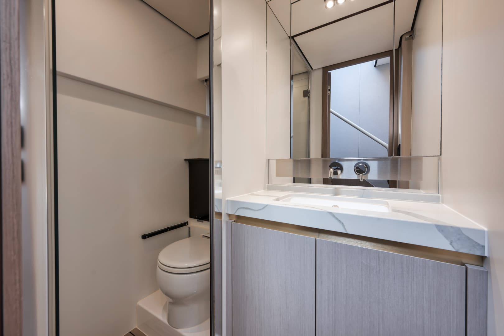 2022 Azimut Flybridge — photo 56