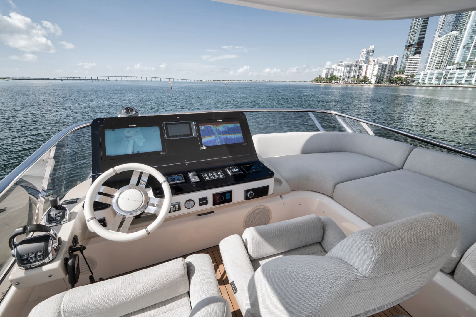 2022 Azimut Flybridge — photo 31