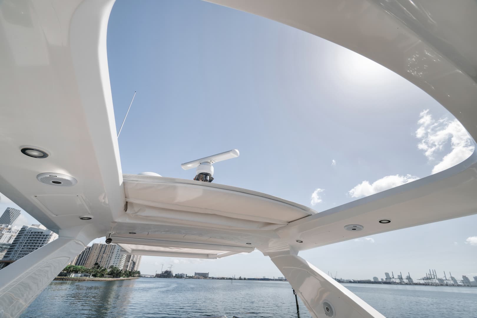 2022 Azimut Flybridge — photo 28