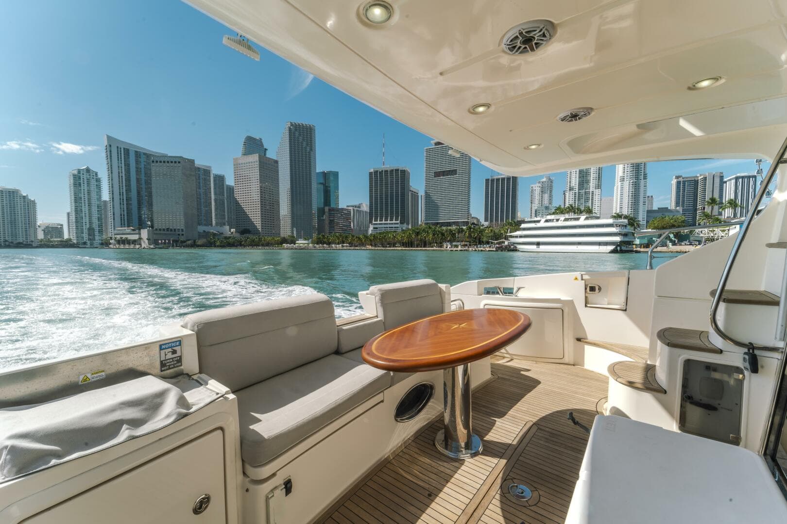 2011 Azimut 48 Flybridge — photo 10