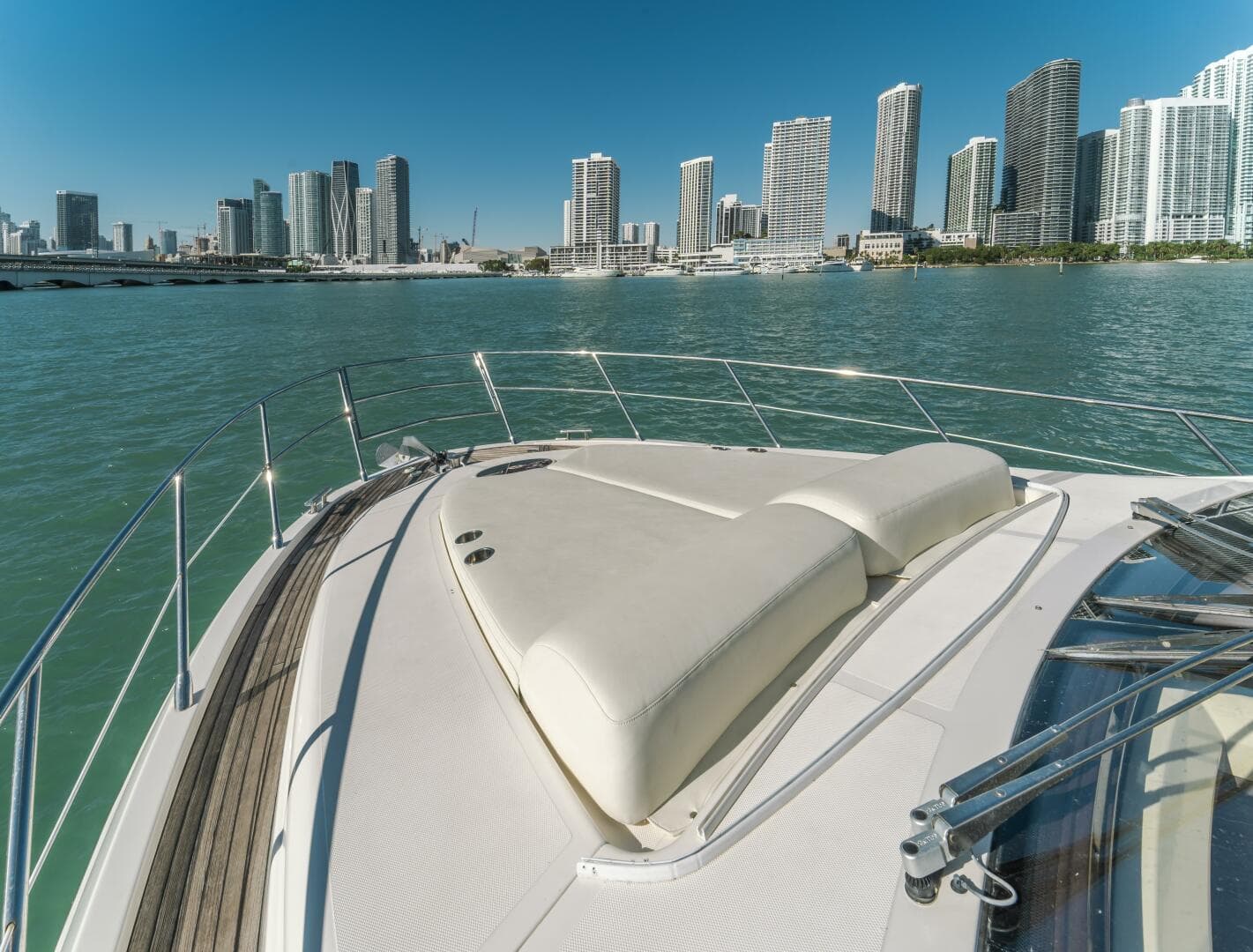 2011 Azimut 48 Flybridge — photo 7