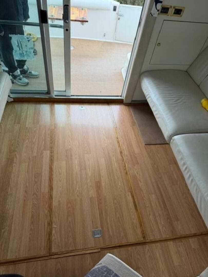 1997 Sea Ray 400 Sedan Bridge — photo 17