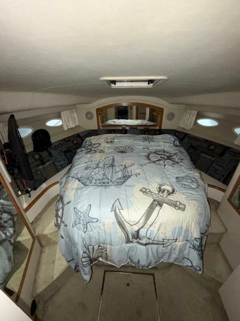 1997 Sea Ray 400 Sedan Bridge — photo 8