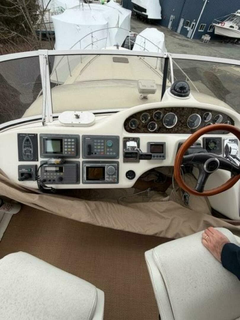 1997 Sea Ray 400 Sedan Bridge — photo 6